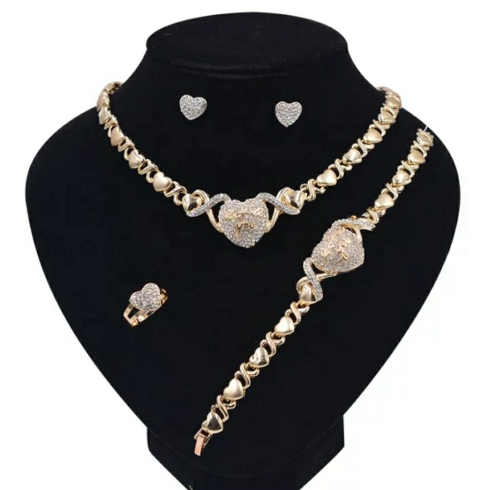 Women Fashion Jewelry set.